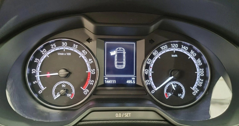 Skoda Octavia cena 53900 przebieg: 144109, rok produkcji 2019 z Lesko małe 277